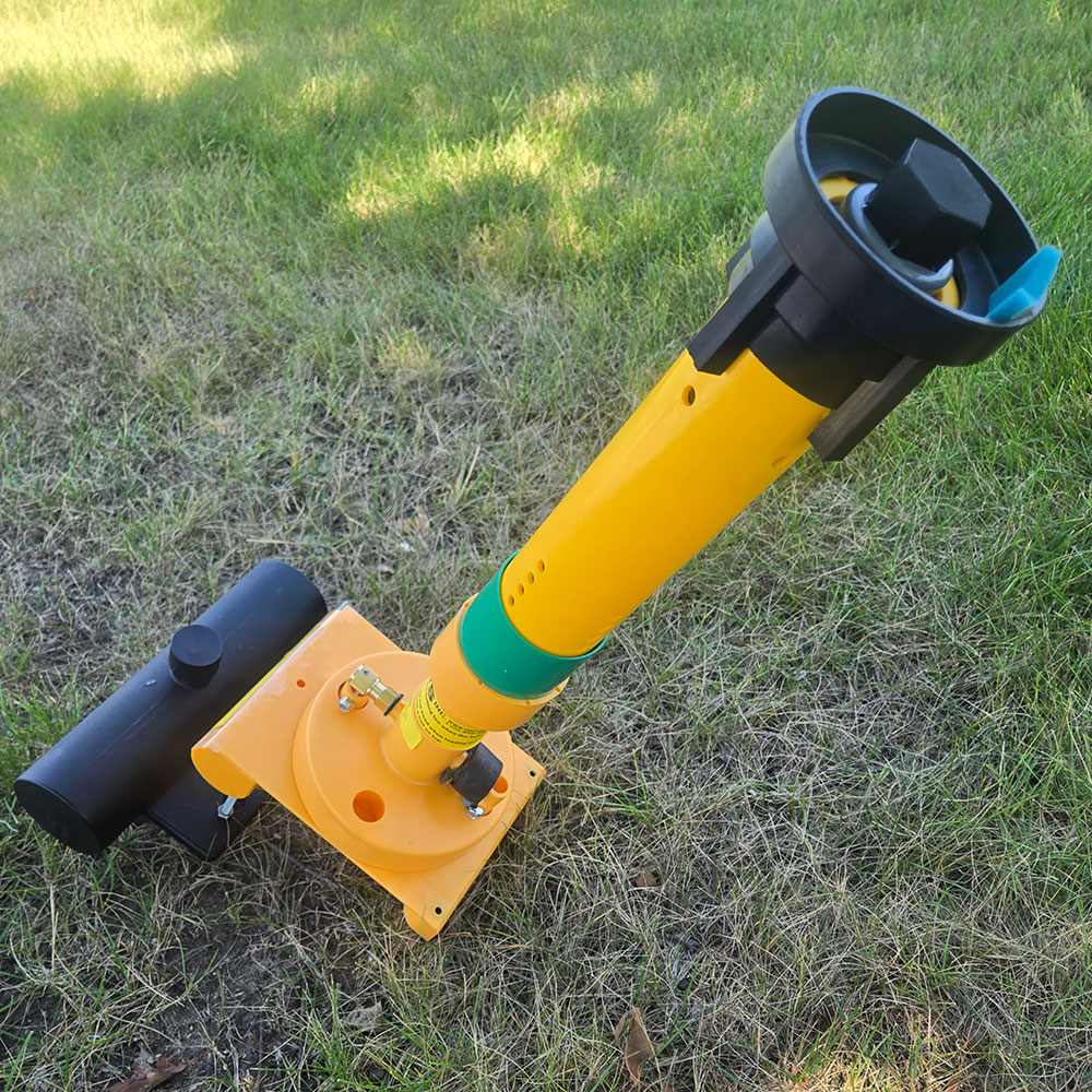 Green Pitching Machine